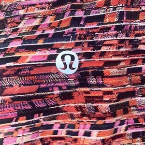 Lululemon wonder train running leggings 5 pocket raw hem Size 8 women’s